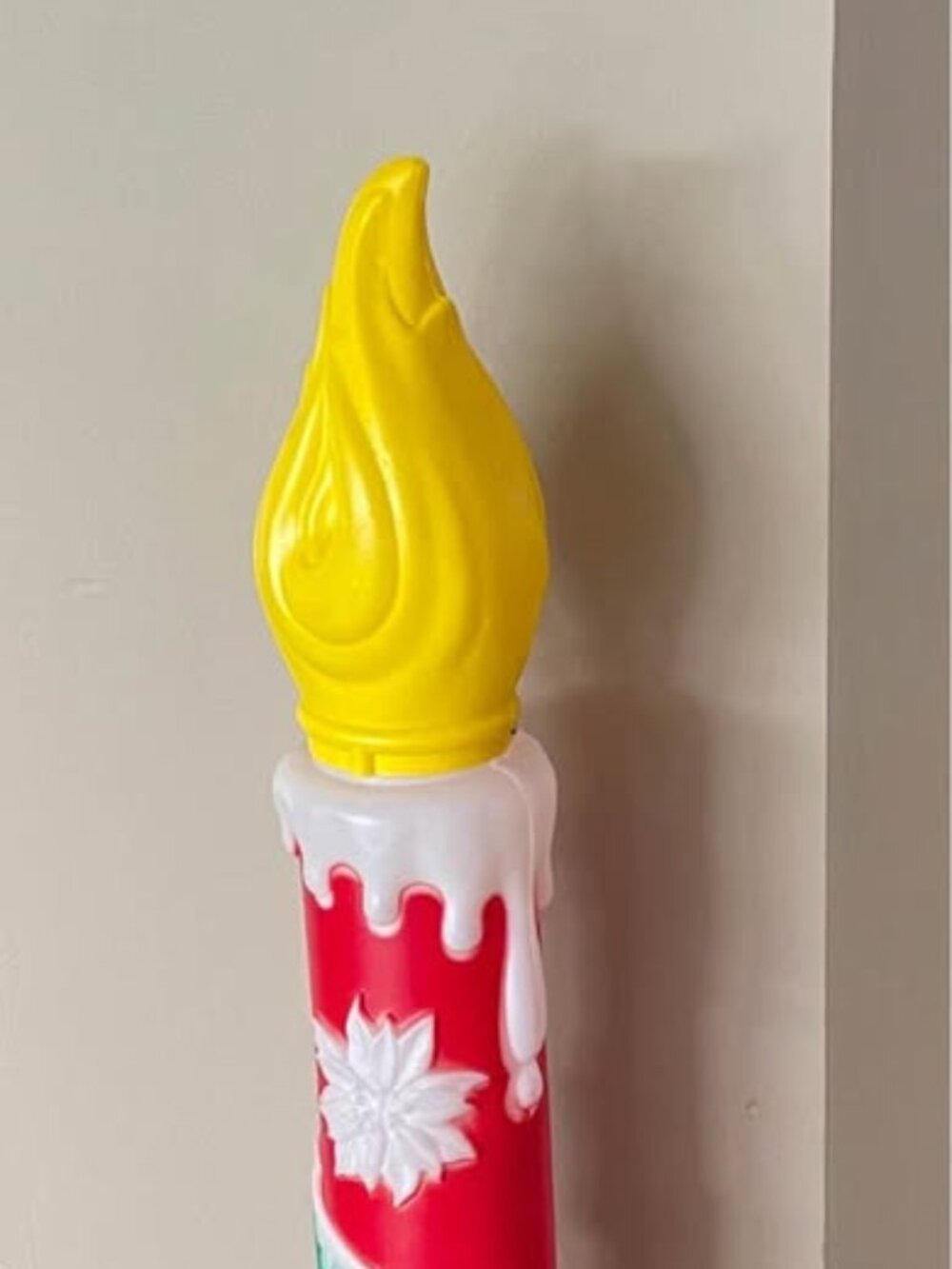 2 Vintage Christmas Candles NOEL Blow Mold Plastic 39" - Picture 3 of 5